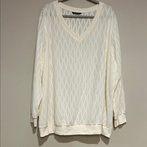 BloomChic | Textured cream color lightweight sweatshirt shirt Women’s size 22 24